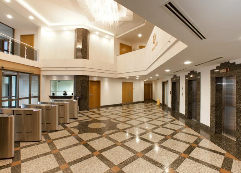 Риверсайд Тауэр 1: Пропускная система